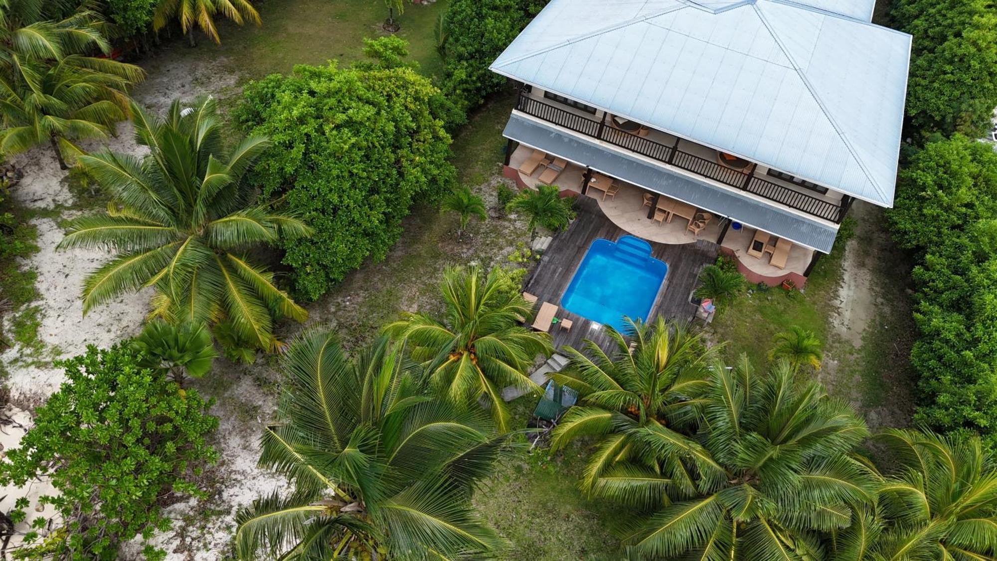 Surf Tropical Villa Seascape Cerf Island Bagian luar foto
